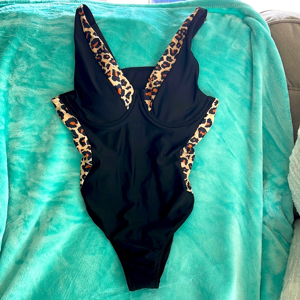 Bathing suit